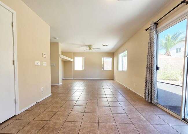 Building Photo - 3 Bed + Loft | 2.5 Bath | 1,946 SF
