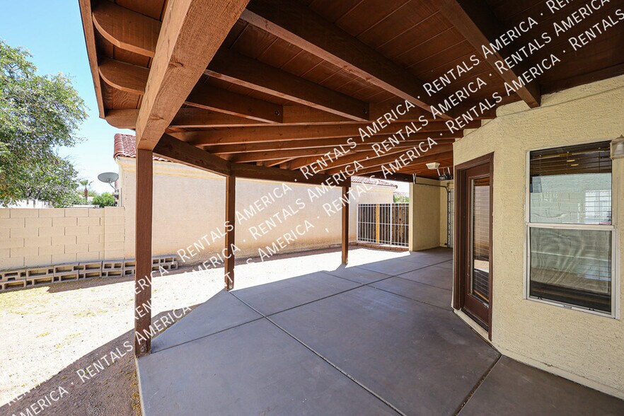 Building Photo - 129 N Warren St