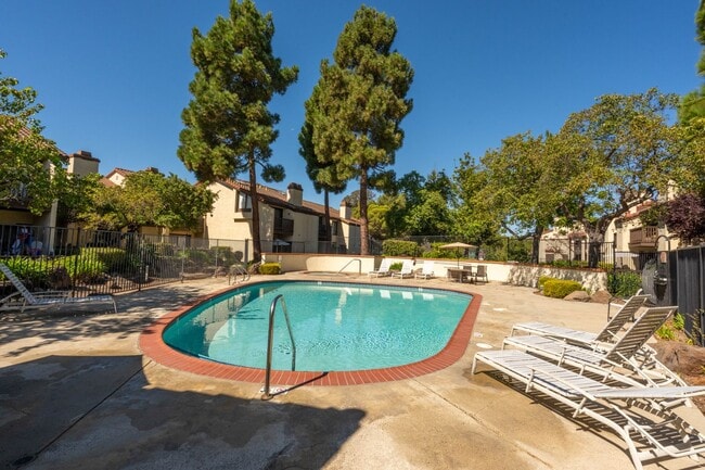 Building Photo - 14408 Outrigger Dr