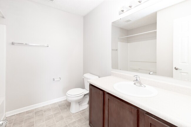 Building Photo - 2755 Bluewood Way