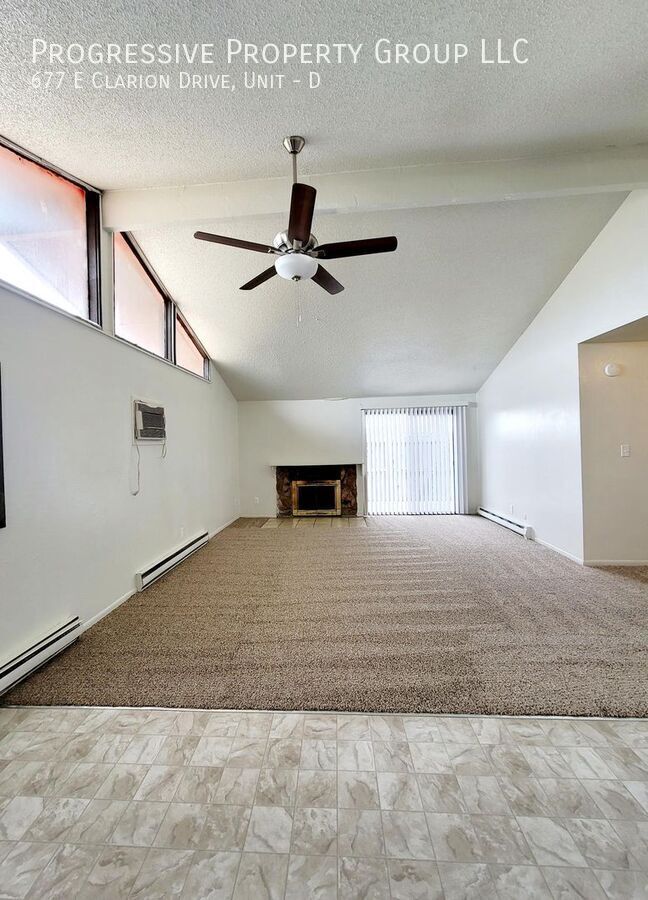 Building Photo - 677 E Clarion Dr