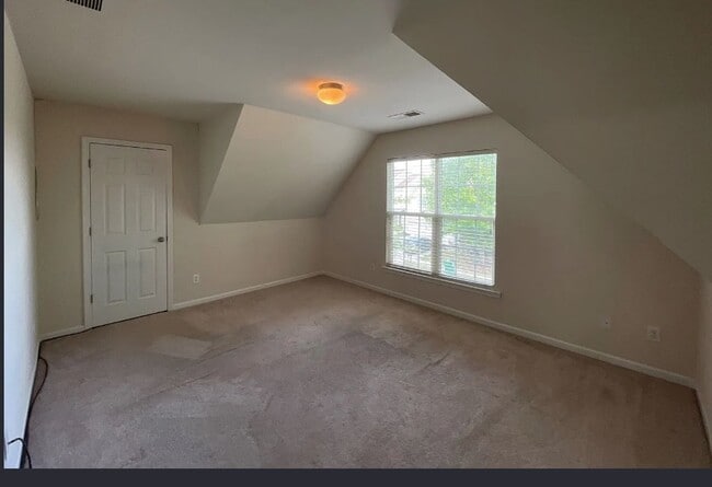 Building Photo - 11142 Cypress View Dr