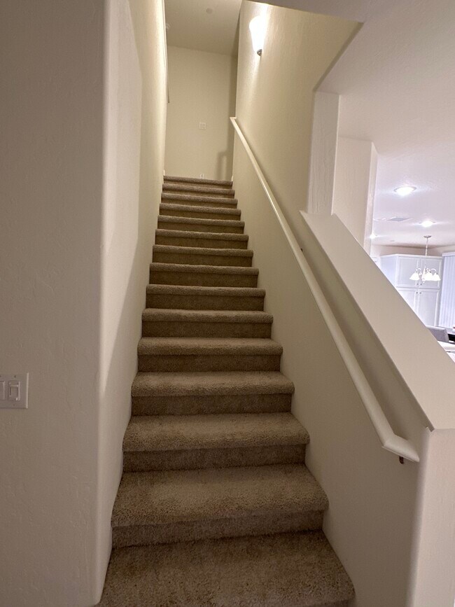 Building Photo - 6404 E Malbec Dr