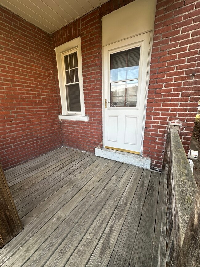 Building Photo - 1050 Delaware Ave