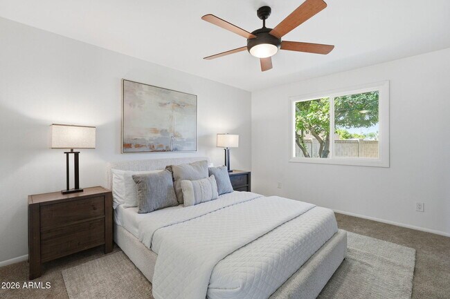 Building Photo - 2644 S Butte Ave