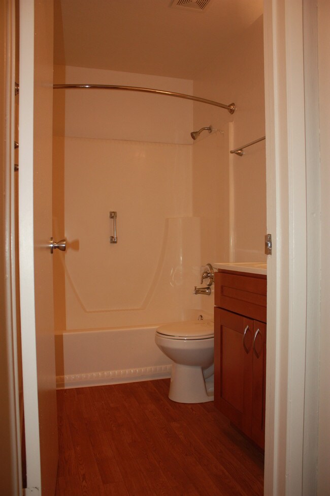 La Salle Manor Apartments 760 Shell Ave Martinez CA 94553 Apartment