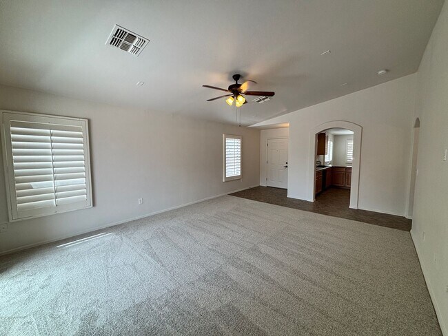 Building Photo - 3559 W Lost Village Ln