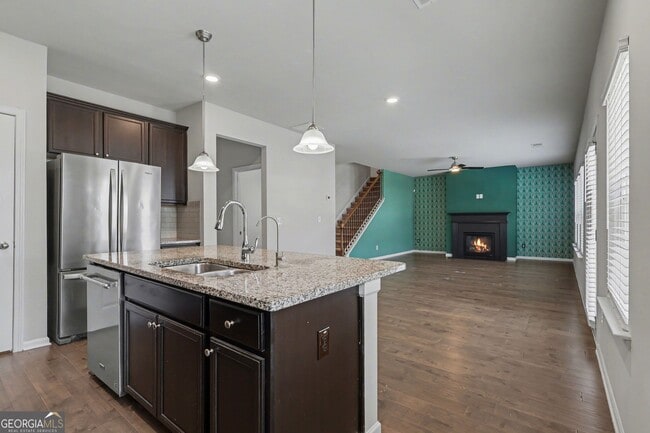 Building Photo - 6276 Noreen Wy