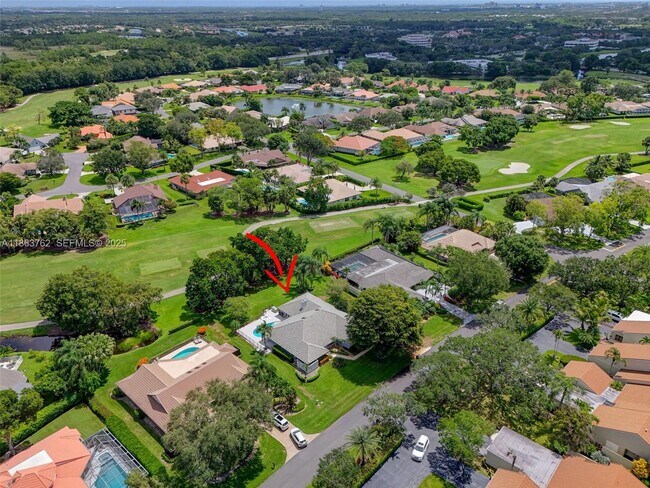 Building Photo - 15 Balfour Rd E