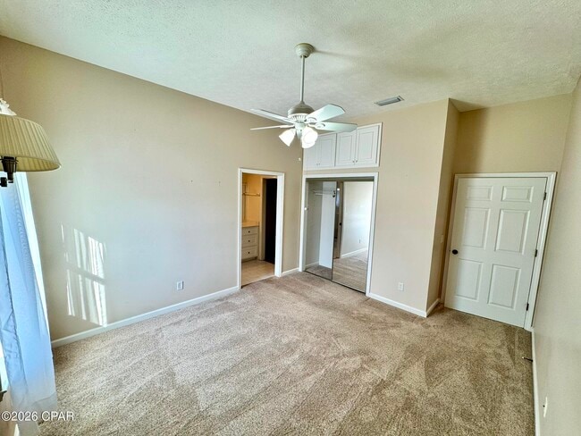 Building Photo - 13800 Pelican St