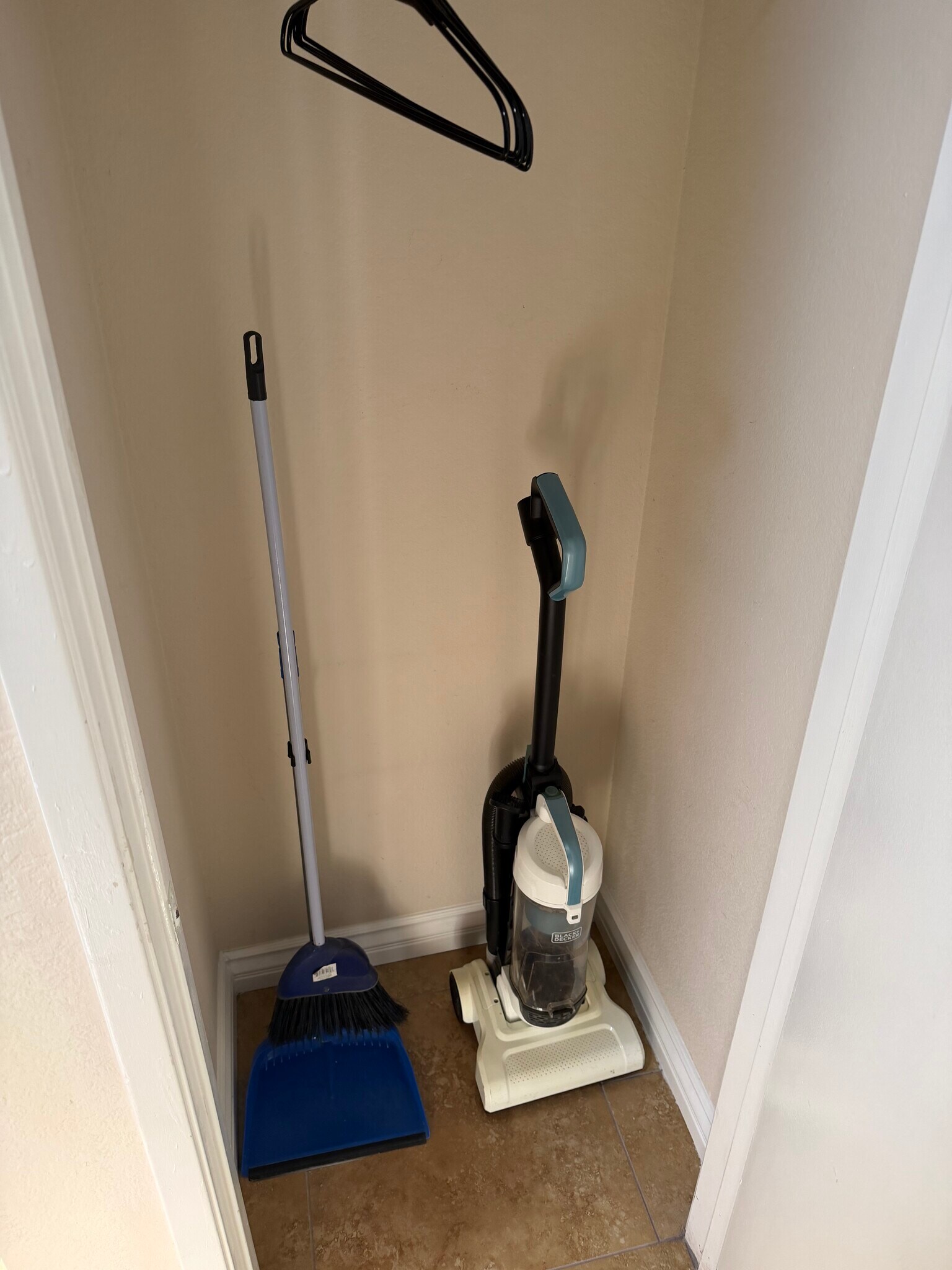 Building Photo - 8889 Caminito Plaza Centro