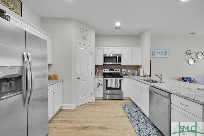 Building Photo - 178 Ainsdale Dr