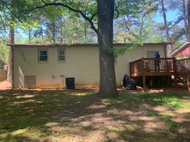 Building Photo - 4838 Bartlett Rd