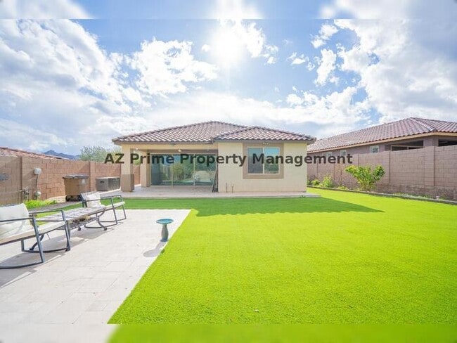 Building Photo - 16512 W Desert Ln