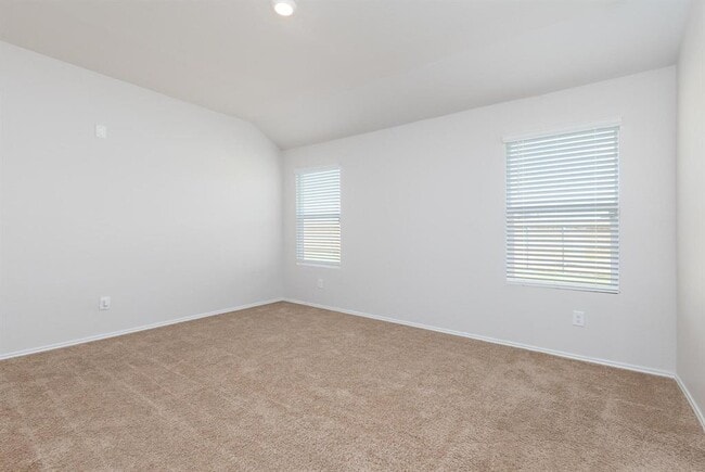 Building Photo - 105 Black Wolf Run