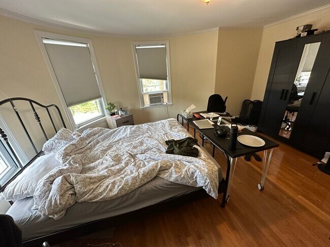 Building Photo - 438 Washington St