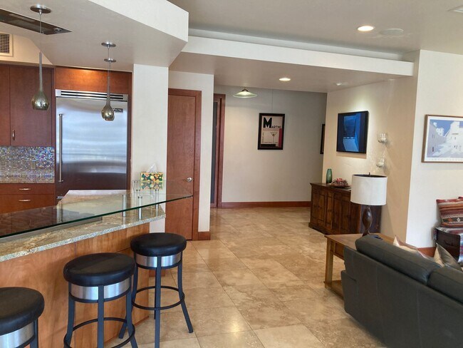 Building Photo - 1201 Main Ave