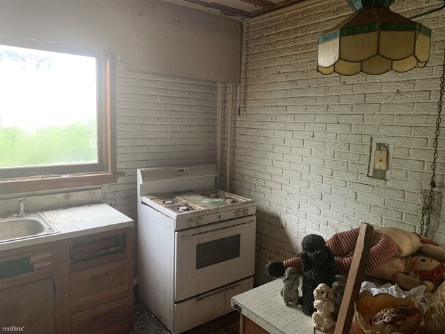 Building Photo - 3 br, 1 bath House - 818 Crawford Avenue
