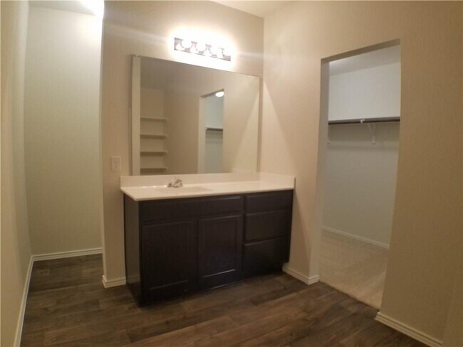 Building Photo - 15100 Harkness Pass