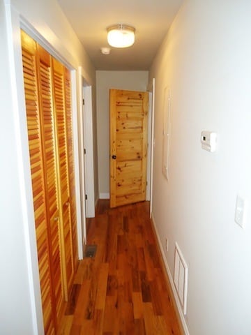 Building Photo - 225 Pearl St