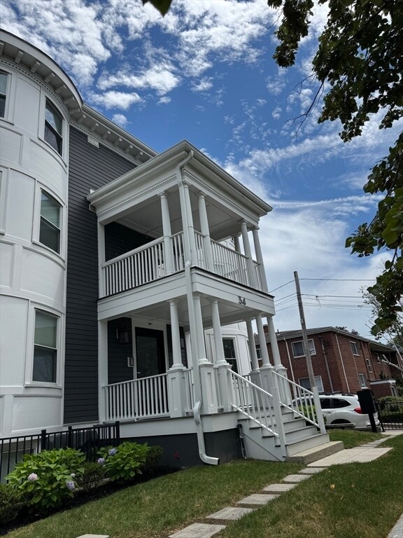 Building Photo - 34 Buswell Park