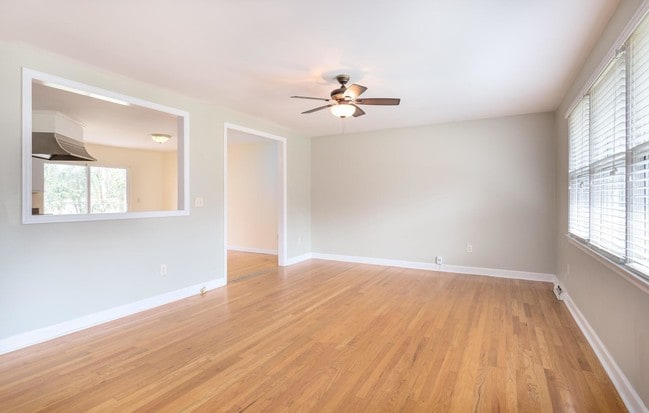 Building Photo - 30 Carson Dr