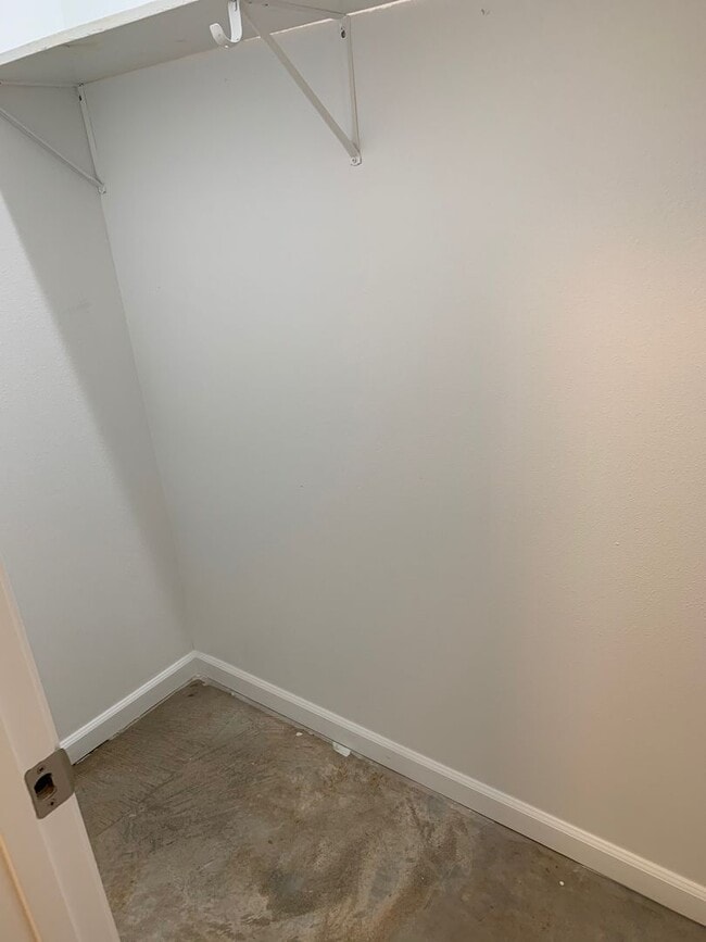 Building Photo - 1561 Ham Reid Rd