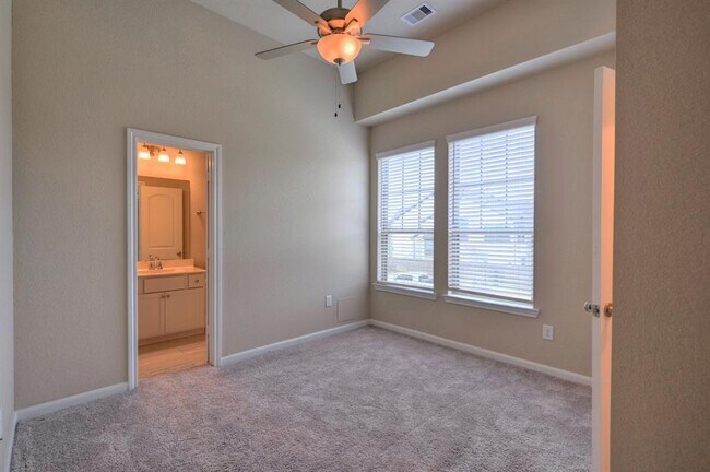 Building Photo - 8739 Tubelo Mill Dr