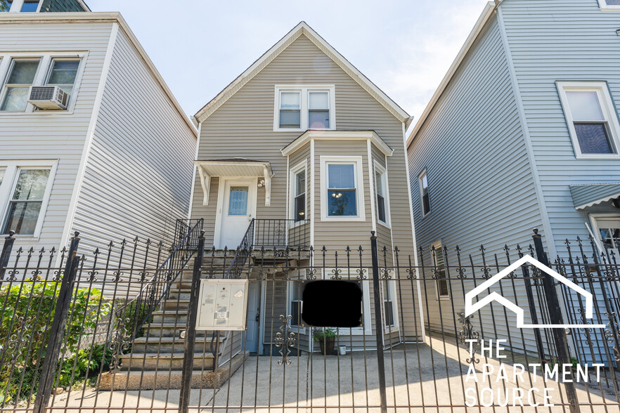 Building Photo - 2911 N Ridgeway Ave