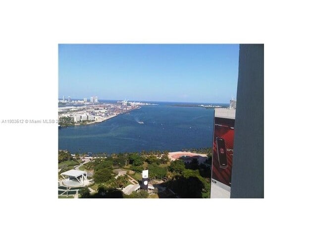 Building Photo - 253 NE 2nd St