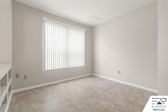 Building Photo - 60 Brigadoon Ln