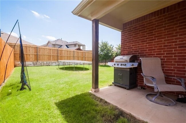 Building Photo - 913 Buffalo Creek Dr