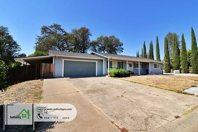 Building Photo - 2420 D Alene Ave