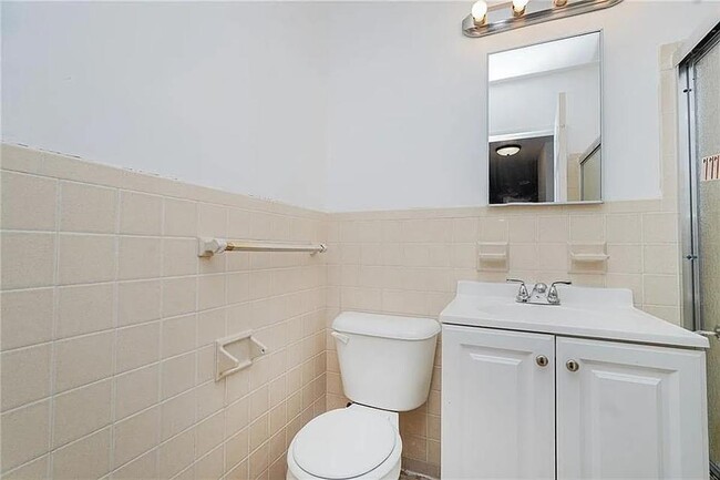 Building Photo - 444 Neptune Ave