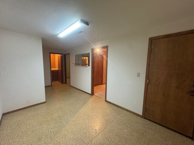 Building Photo - Charming 3 Bed, 3 Bath Home in Spokane Val...