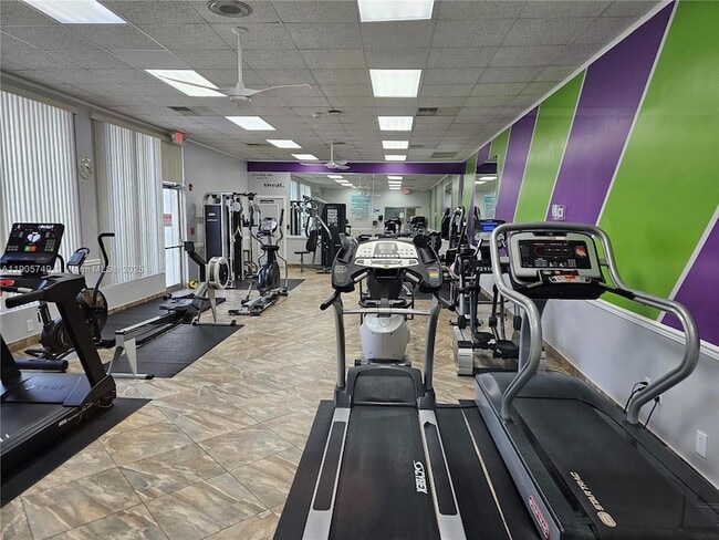 Building Photo - 101 Leisure Lake Cir