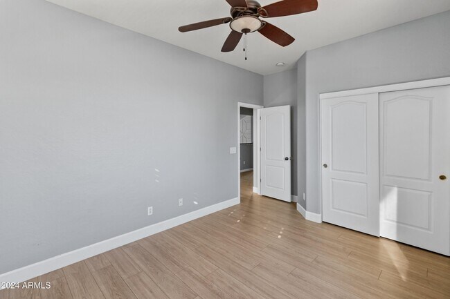 Building Photo - 6420 E Montreal Pl