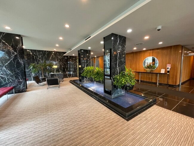 Building Photo - 3900 N Lake Shore Dr