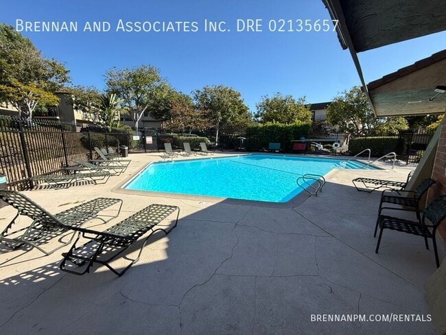 Building Photo - 7756 Nightingale Way