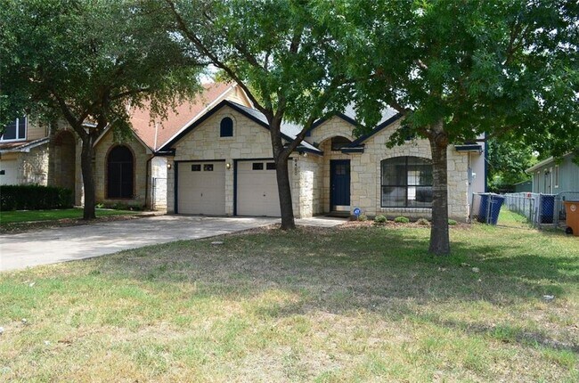 Building Photo - 6400 Santos St