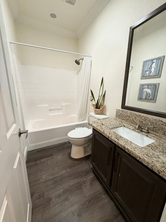 Building Photo - BEAUTIFUL 4 BEDROOM 2 BATH HOME IN ARROYO ...