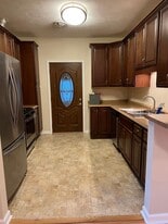 Building Photo - 189 E 2nd St