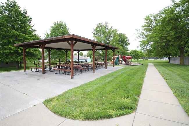 Building Photo - 4506 Kelsey Dr