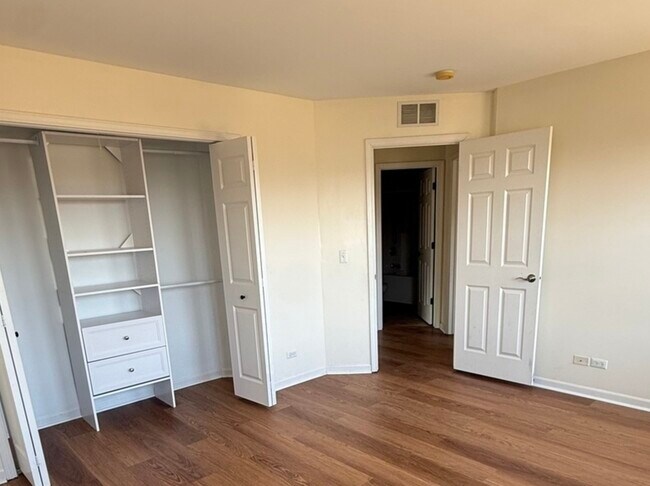 Building Photo - 286 Wolverine Dr