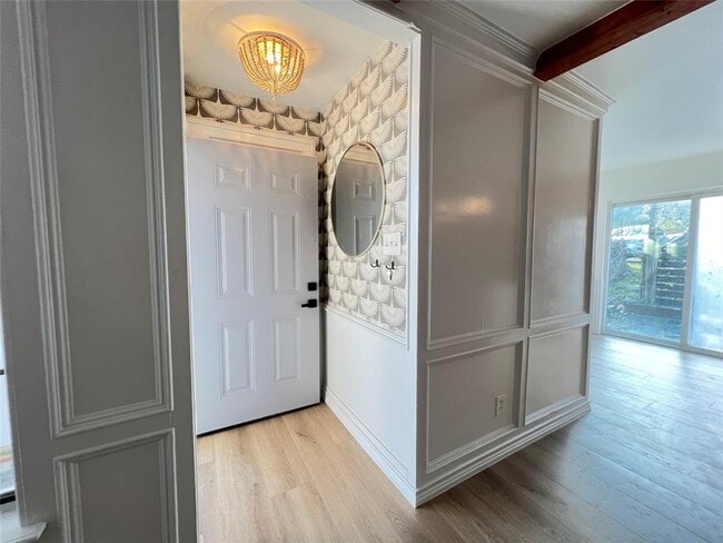 Building Photo - 3310 Hycreek Dr