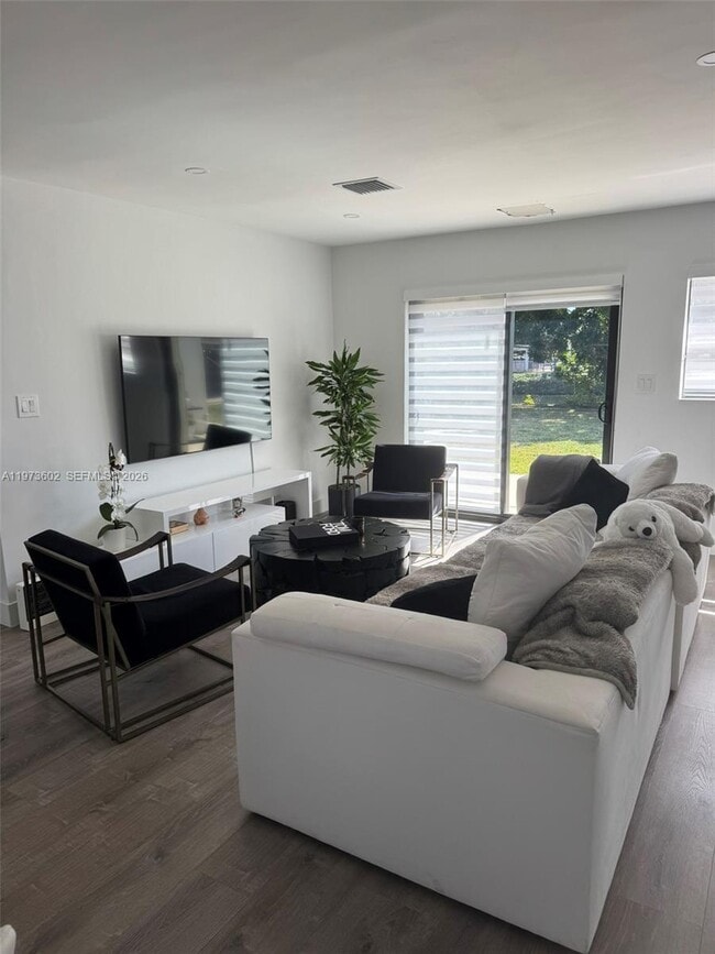 Building Photo - 12534 SW 27th St