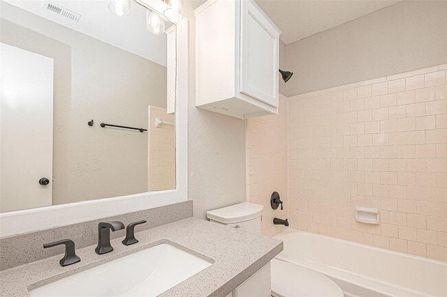 Building Photo - 9247 Autumnsong Dr