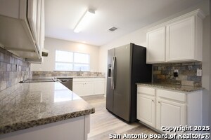 Building Photo - 9519 Braun Square