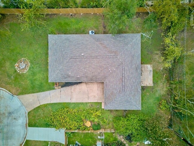 Building Photo - 1803 Sea Queen Ct