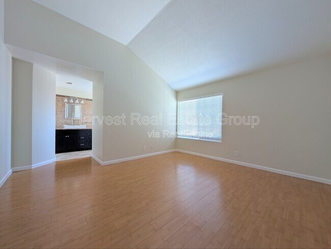 Building Photo - 5621 Civic Terrace Ave